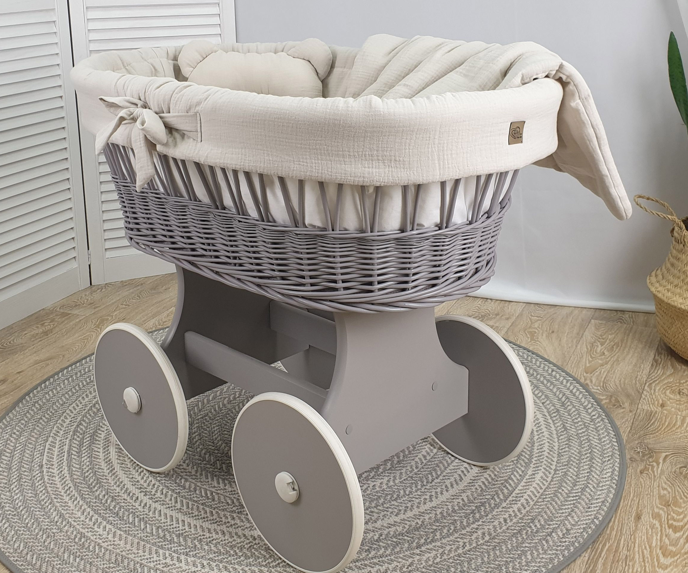Stubenwagen ohne Himmel mit Bettwäsche Set Beige Musselin Serie GBEKO-MUS