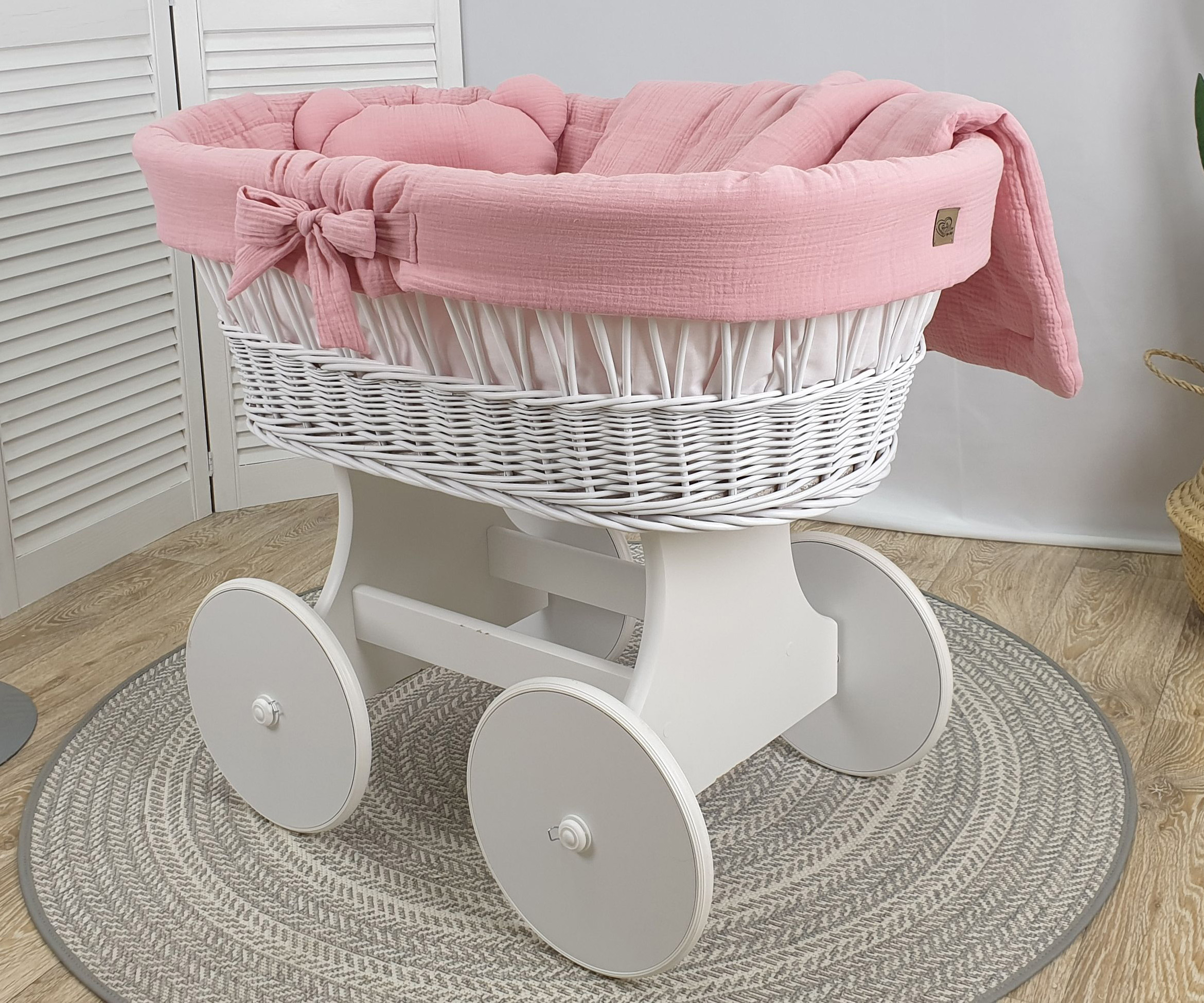 Stubenwagen ohne Himmel mit Bettwäsche Set Puderrosa Musselin Serie BPRKO-MUS